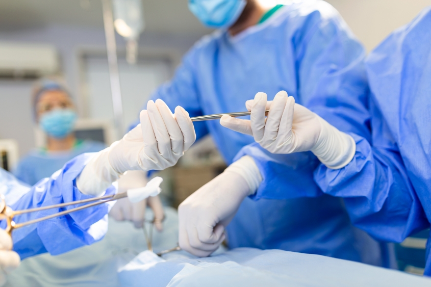 CIRURGIA ROBÓTICA NO TRATAMENTO DO CÂNCER GASTROINTESTINAL
